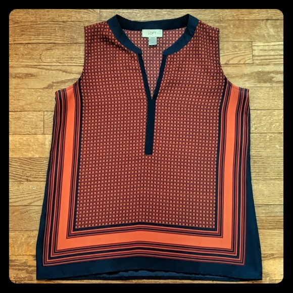 Host pick!🎉 Loft petite tunic - Picture 1 of 4